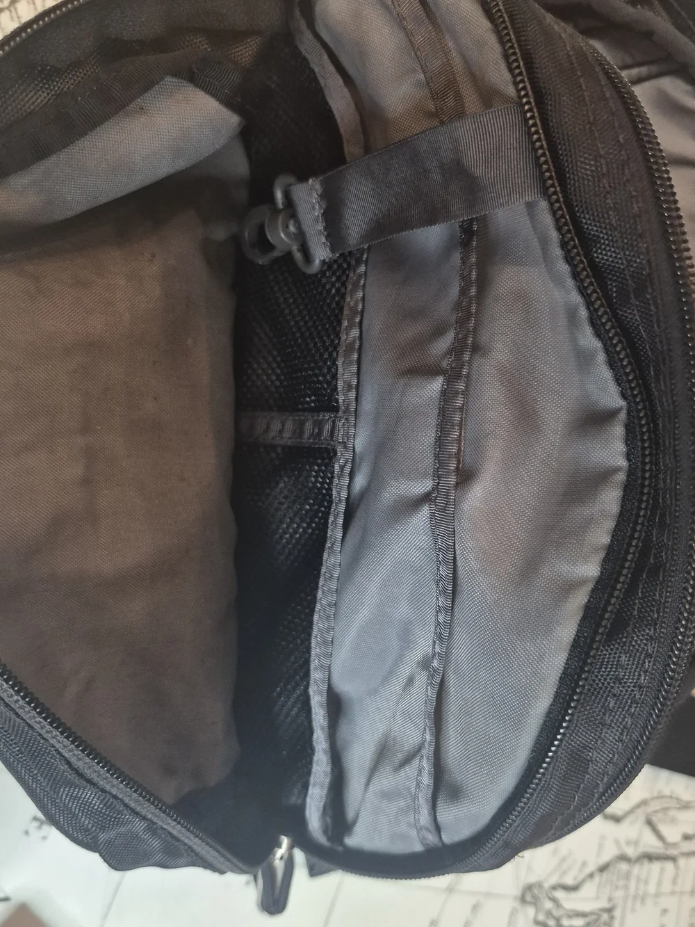 The North Face Black Men's Waist/Belt Bag with Reflective Accent